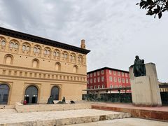 -皮拉尔圣母圣殿主教座堂