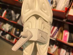 -NIKE上海青浦优选体验店