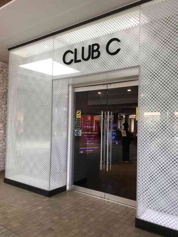 club c saipan-"酒店楼下的赌场规模很小,不过有就可以了.