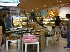 面包甜点区-Olé精品超市(广州太古汇店)
