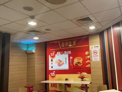 -麦当劳(乳山路店)