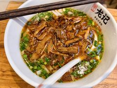 -湘人龙记老长沙米粉(鸟巢店)