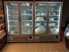 -红宝石·鲜奶小方·海派西点房(丰庄店)