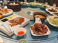 -海派美食·家宴海鲜青岛菜·石锅鲽鱼头(东方城店)