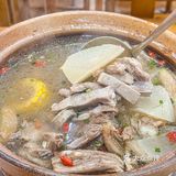 实实在在的西北羊肋排，份量足，羊肉炖的软嫩鲜香没有膻味