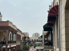 -王府井奥莱临潼小镇(临潼店)