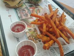 -The Habit Burger Grill 哈比特汉堡(复兴soho店)