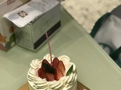 -花花卷卷·鲜食蛋糕(静安久光百货店)