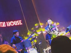 -TZ House音乐现场(来福士中心店)