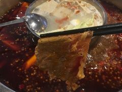 -小天鹅火锅·一线江景洪鼎旗舰店(洪崖洞店)