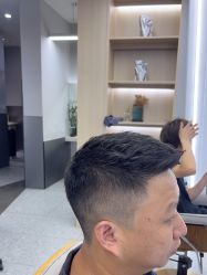 -D.G造型·烫发染发接发