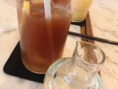 -ROAST coffee & eatery