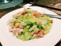 西芹百合炒鸡丁-庄氏祥记家常食府(国瑞建材家居博览中心店)