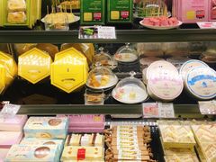 面包甜点陈列柜-好利来(北新桥店)