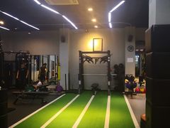 -Freedom Fitness私教健身俱乐部(徐虹北路店)