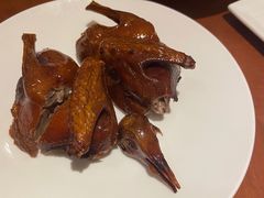 红烧乳鸽-杭州JW万豪酒店-万豪中餐厅