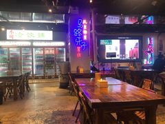 大堂-马路牙子地桌烤肉(工体店)