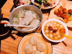 -周小波重庆小面·重庆名小吃(邹容路店)