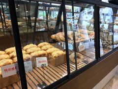 -Dough&Joe团憩(瑞虹天地月亮湾店)