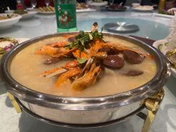 -鑫淼餐饮娱乐中心(江东街店)