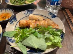 -Cuc Gach Quan Restaurant