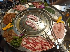 -哈哈碳都·牛肋条无限自助烤肉(台江万达店)
