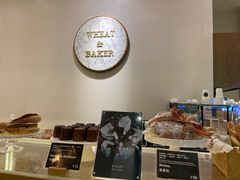 面包甜点陈列柜-WHEAT&BAKER-麥(凯德来福士店)