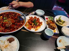 -粉墨特色菜·烧烤音乐酒馆