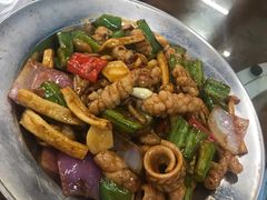 特色木盖蒸生蚝-蚝得喜海鲜(东城店)
