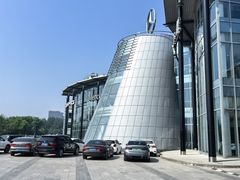 -奔驰北京极光星徽(四元桥店)