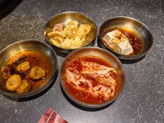 -草家酱蟹炭火烤肉店(珲春南路一店)