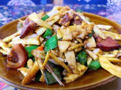 春笋腊肉-苗湘食府(十年店)