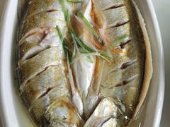 -七的湖·晚芳亭·阳澄湖农家菜·大闸蟹(莲花岛店)