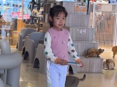 -藏猫猫咖啡主题馆(中央大道店)