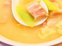 腌笃鲜-老吉士酒家(天平路店)