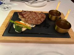-龙虾酒吧扒房(宁波香格里拉店)