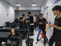 -首脑美容美发化妆美甲培训学校(龙岗校区)