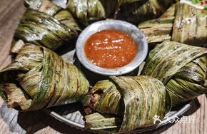 Lemongrass Chicken Wrap