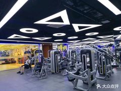 -宝德龙游泳健身