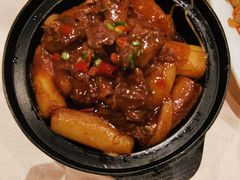 秘制牛腩粉肠煲-聚福宝合苑食府(南头镇店)