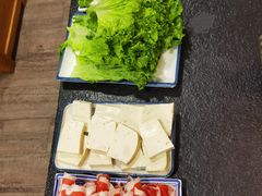 -灶知轩湘西石锅鱼(万佳广场店)