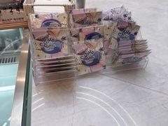 -山与蓝·轻糖鲜果蛋糕(勒泰店)