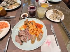 -飨食汇全日制餐厅·昆山皇冠假日酒店(九方店)