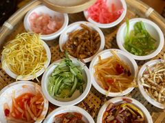 -包整·丝娃娃(一览甲秀楼风景店)