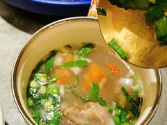 喀什茶壶羊汤-耶里夏丽·丝路国际新疆菜·清真食品(徐汇南丹东路臻选店)