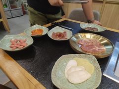 -臻牛烤肉