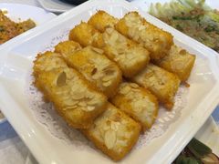 杏香脆片炸鲜奶-新洪记·丽久饭店(铁西店)
