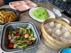 -月枫江南小馆(绿地缤纷广场店)