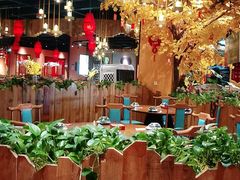 -老滇山寨•云南特色菜•地方菜•民族风情歌舞表演(金碧店)