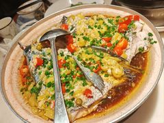 招牌黄椒鱼头-涌上外婆桥(南塘店)